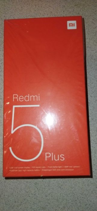 Смартфон Xiaomi Redmi 5 Plus 3/32GB  - чёрный