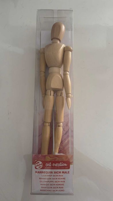 Manequim 30cm para artes em muito bom estado