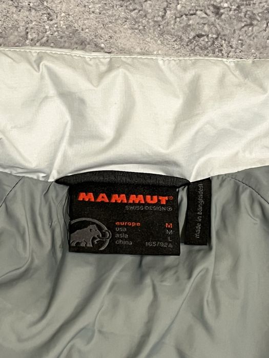 Легкий пуховик  Mammut