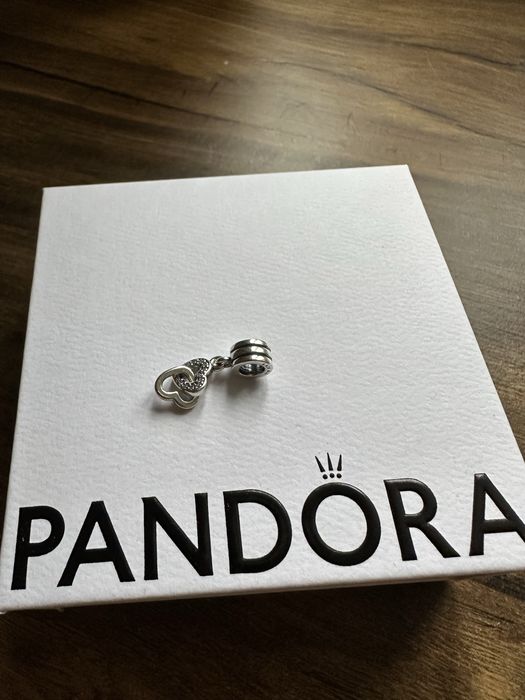 Шарм намистина Pandora Поєднані серця