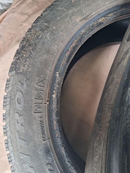 Резина зима процентов 95 осталось 4 тысяч за 4 штук