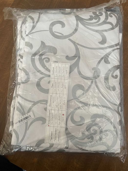 Комплект білизни на ліжко