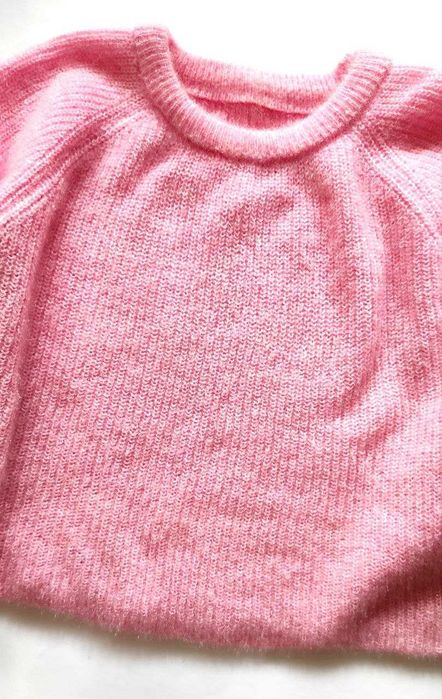 Продам теплу святкову кофтинку