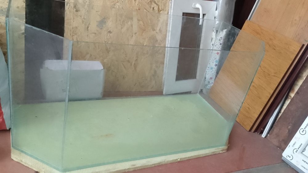 Продам Аквариум 300 л