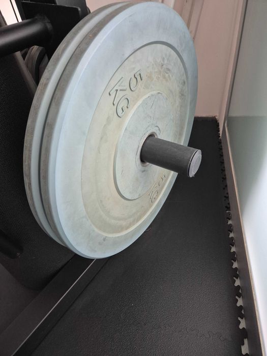 Leg Press / Hack Squat SUPREME453115750447861764