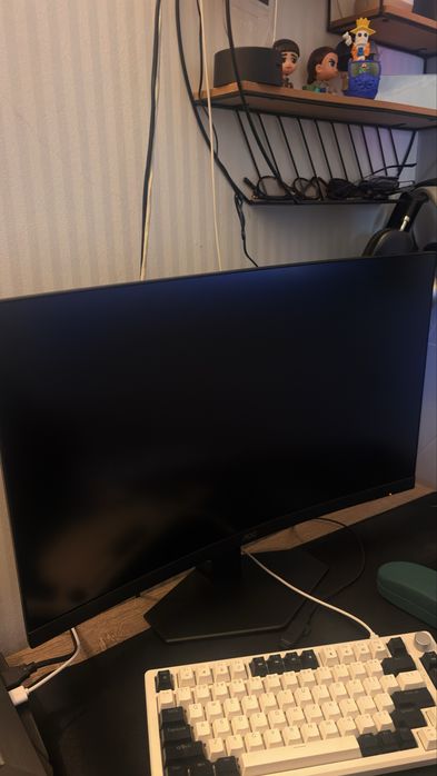 Monitor Gaming Curvo AOC G4 C27G4ZXE (27'' - FullHD - 0,3 ms - 280 Hz)