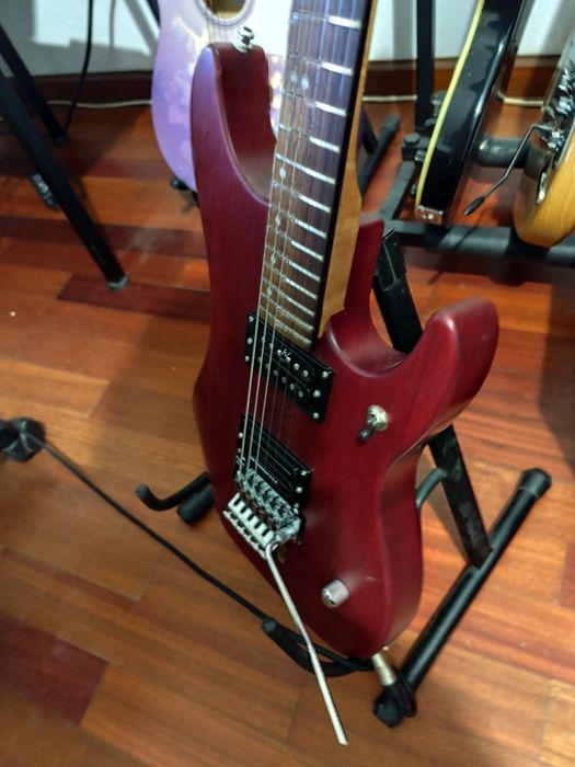 Guitarra N-2 Nuno Bittencourt, Washburn
