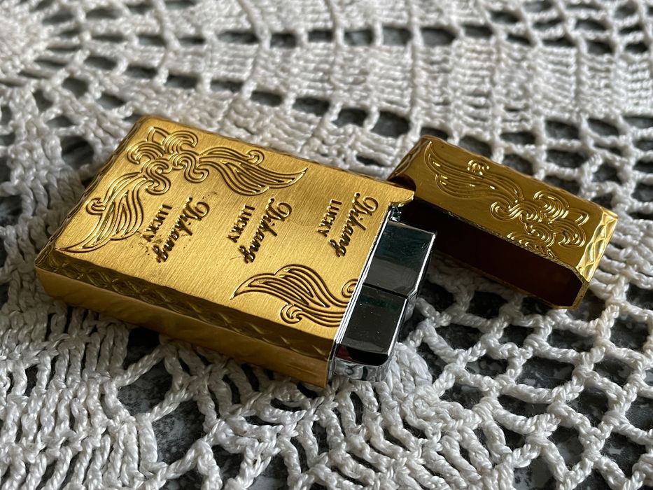 Fajna zapalniczka Dikang Lucky