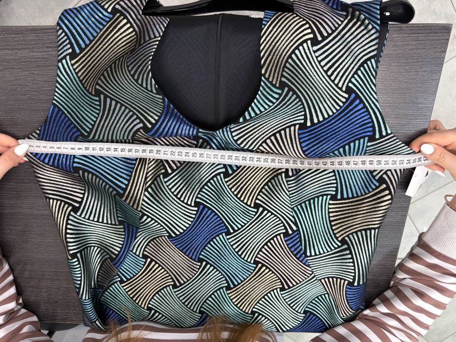 Сукня нова , до колін