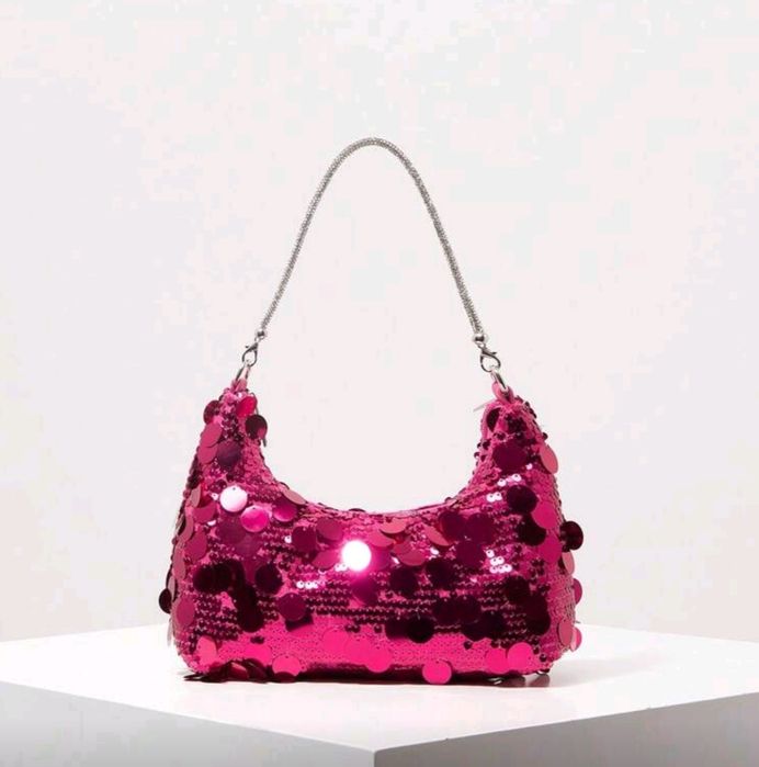 Torebka Błyszcząca torebka z cekinami.