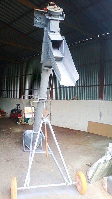 Шнековий погрузчик