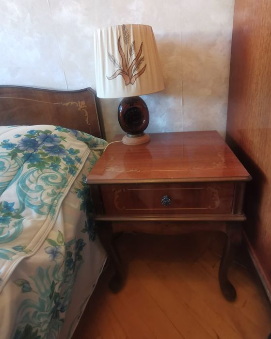 2 szafki nocne, lite drewno gięte, połysk, wzór,,do komletu, stan. b.