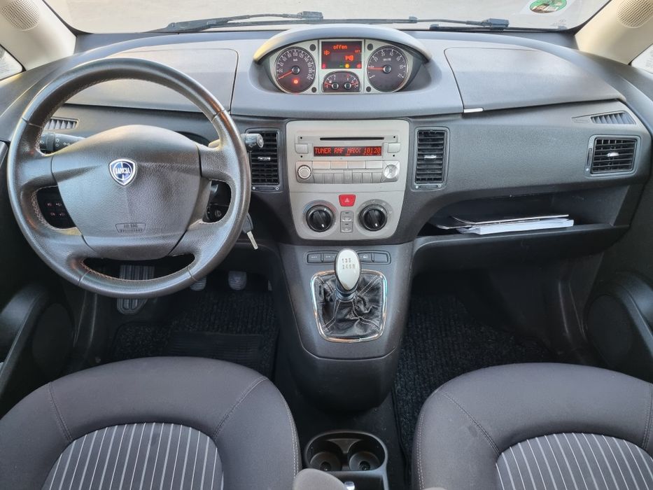 Lancia musa 1.4 klima 6 biegow.