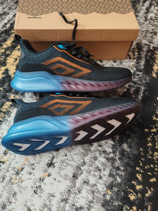 Adidasy-Buty sportowe-Umbro Venom