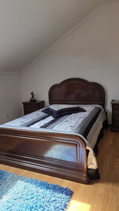 Quarto em cerejeira maciça