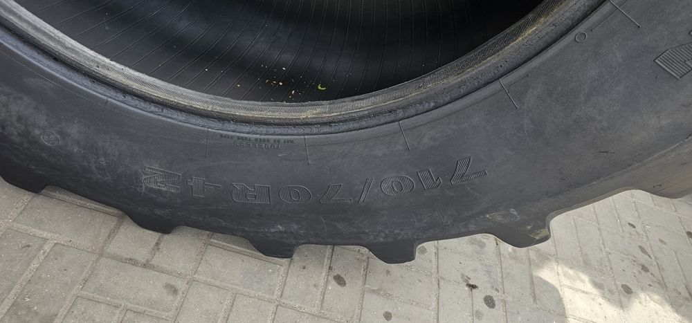 Firestone 710/70r42 4cm bieżnika cała