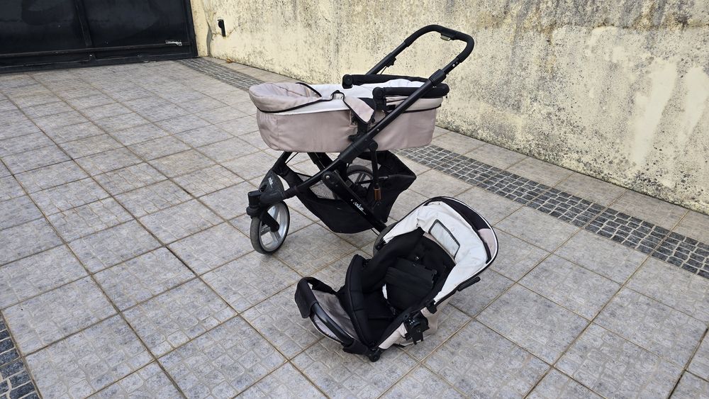 Vendo carrinho de bebé