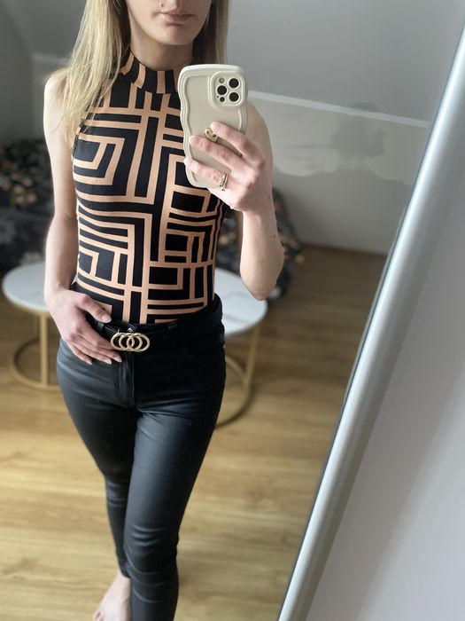 Body bez rekawow xs