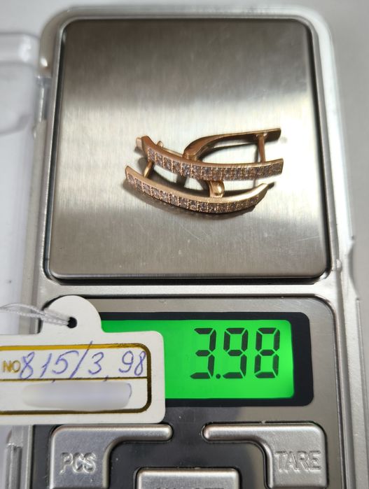 Серьги золотые с Фианитами, вес 3.98