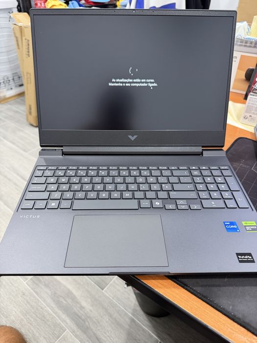 Portátil Gaming HP Victus (15.6'' - Intel Core i5-13420H - RAM: 16 GB - 512 GB SSD - NVIDIA GeForce RTX 4050)