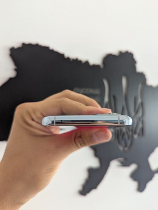 OnePlus 9pro 256gb. Silver