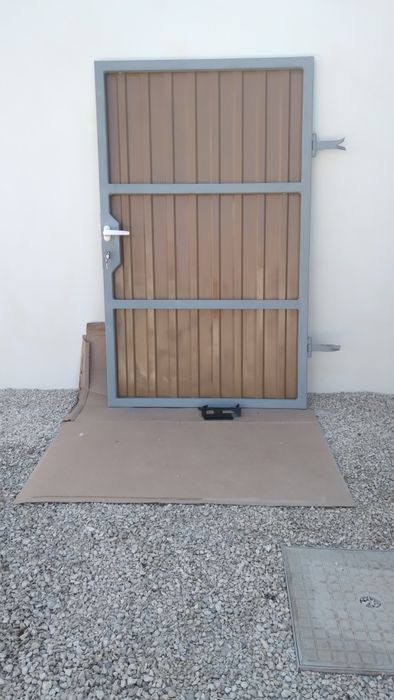 Portão para rua em ferro
