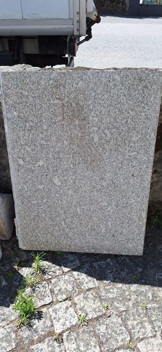 Vendo lareira em granito