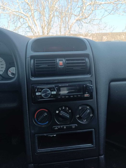 Opel Astra G 1.4 16V (1999) – 3 Portas c/ Teto de Abrir