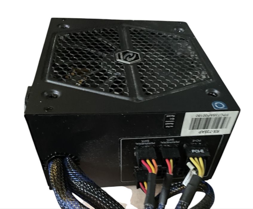 Zasilacz modularny Radimax Thunder 730 W