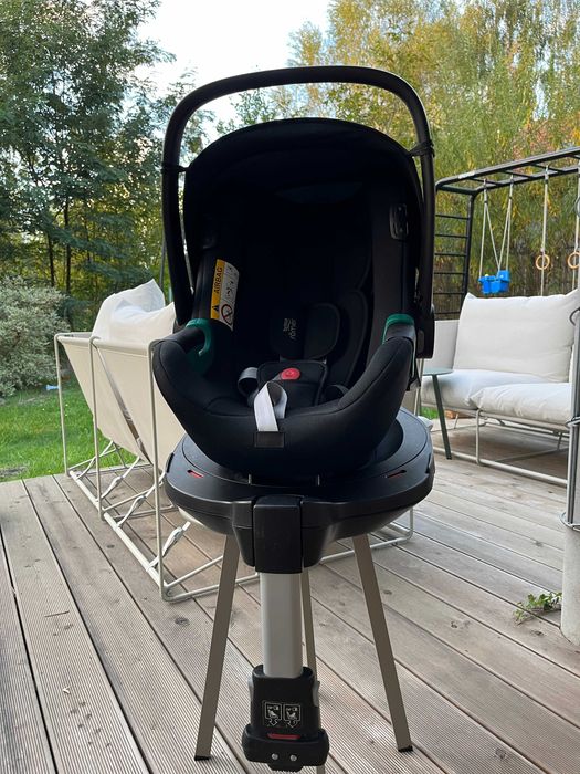 Fotelik Britax Romer Baby Safe 3 i-Size Space Black z bazą Vario 5Z