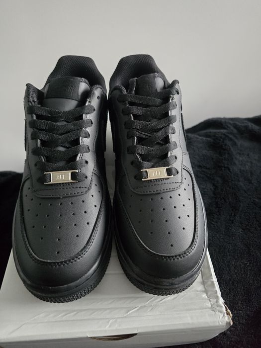 Nike AirForce 1 07 rozmiar 39 nowe czarne