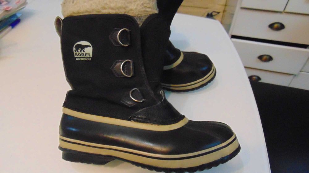 sorel waterproof uk4,5 eur 37,5 HIT