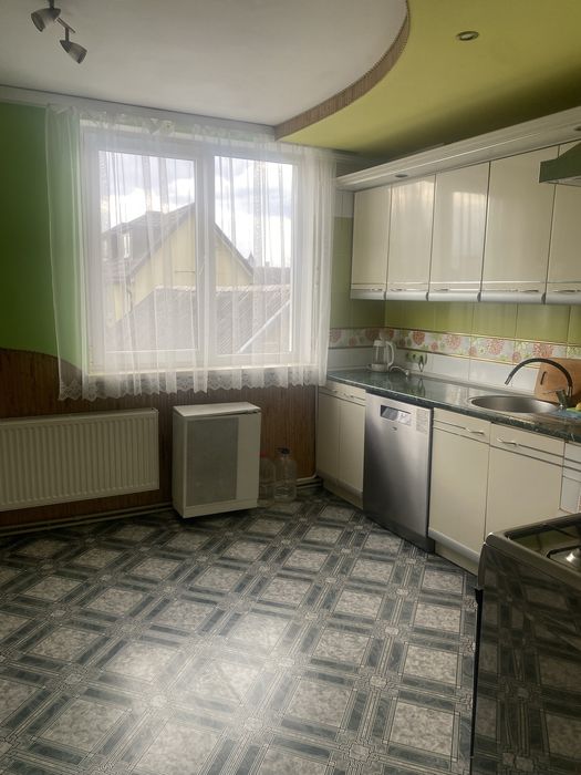 Продаж 2-х поверхового будинку с. Зимна Вода 190 м.кв.