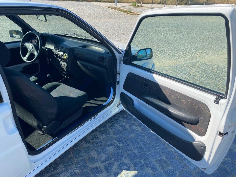 Peugeot 106 rallye s2