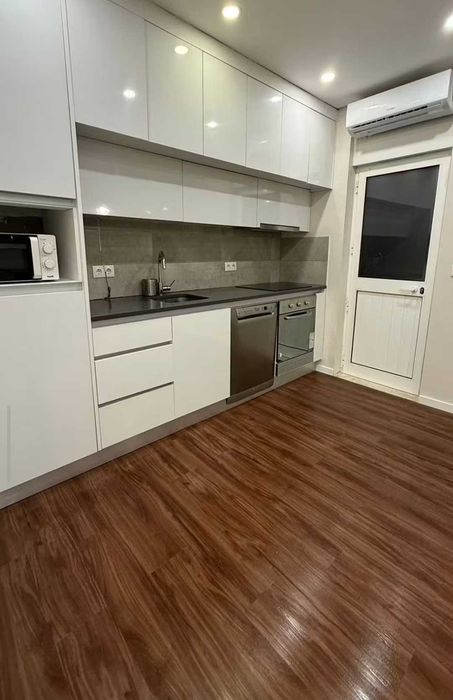 Pequenas remodelações pinturas e acabamentos