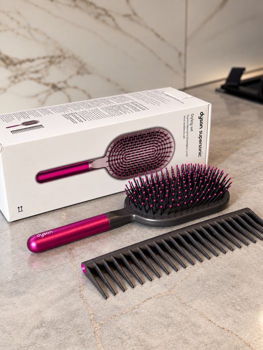 Щітка Dyson Supersonic + гребінець Dyson