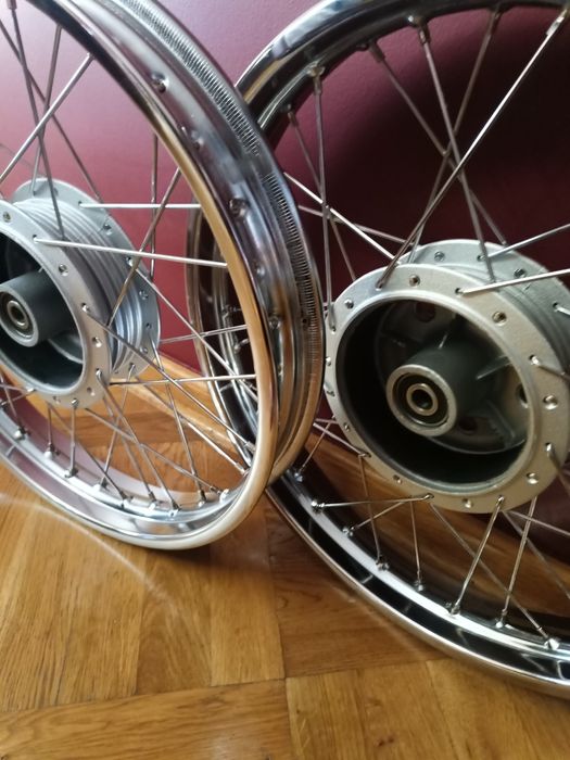 Koła wsk 125 B3 bez graweru odrestaurowane oryginalne Piasty
