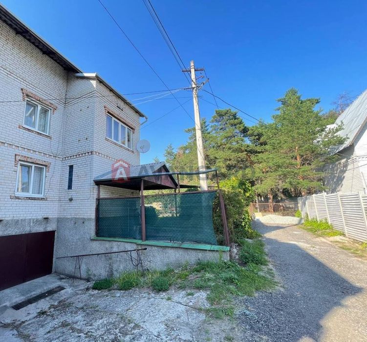 Продаж будинку (дачі) з власним виходом до соснового лісу Обухівка