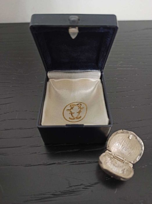 Avelã de Prata 925 estilo Relicário (Fabricação Leitão & Irmão)