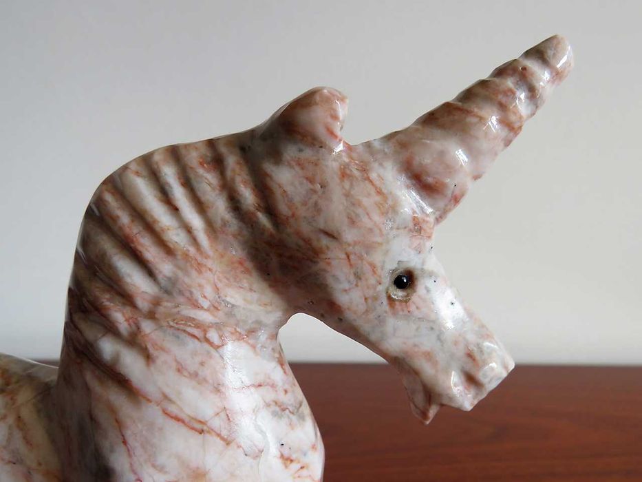 Cavalo em mármore-