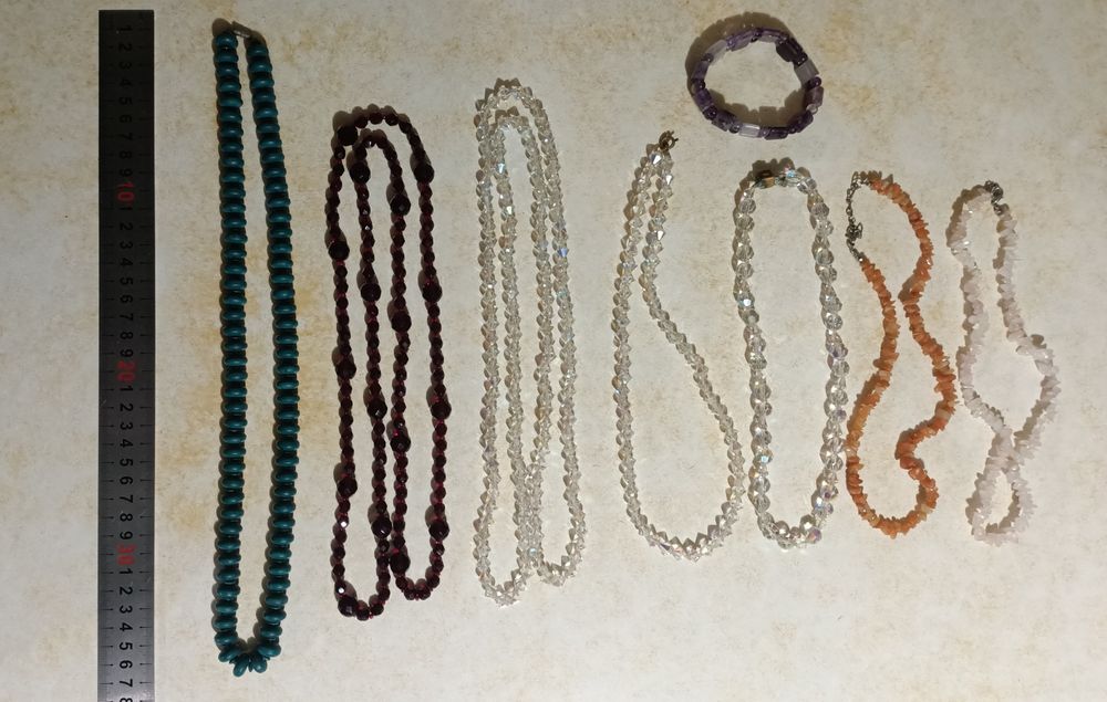 Бусы времен ссср и бижутерия