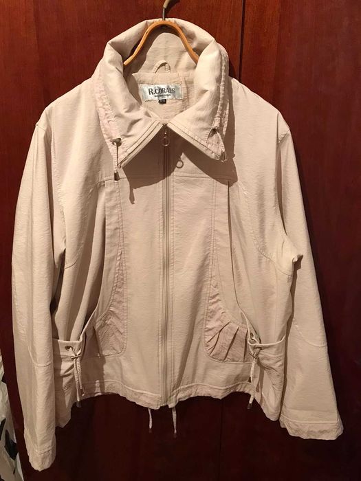 Ветровка женская