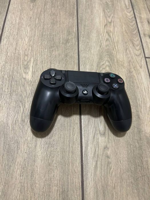 Джойстик до Playstation 4