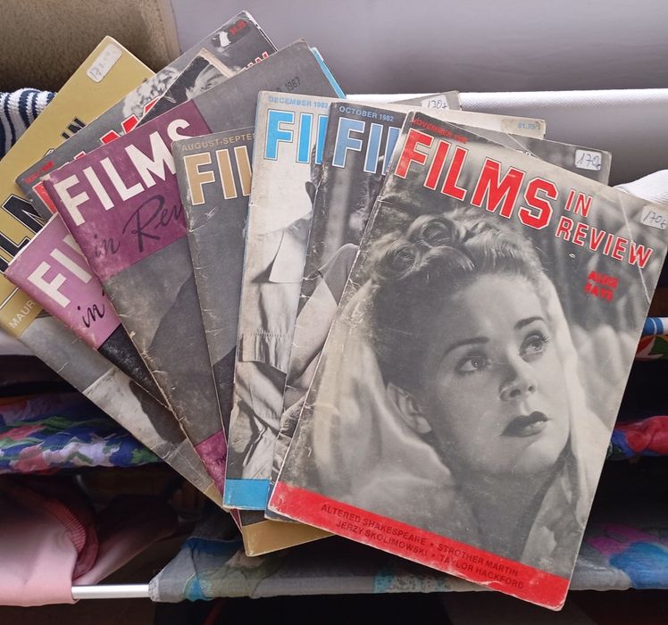 Revista Antiga FILMS IN REVIEW