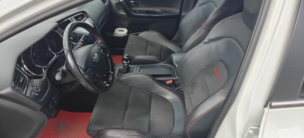 Kia cee'd 1.6 t-gdi 204 km