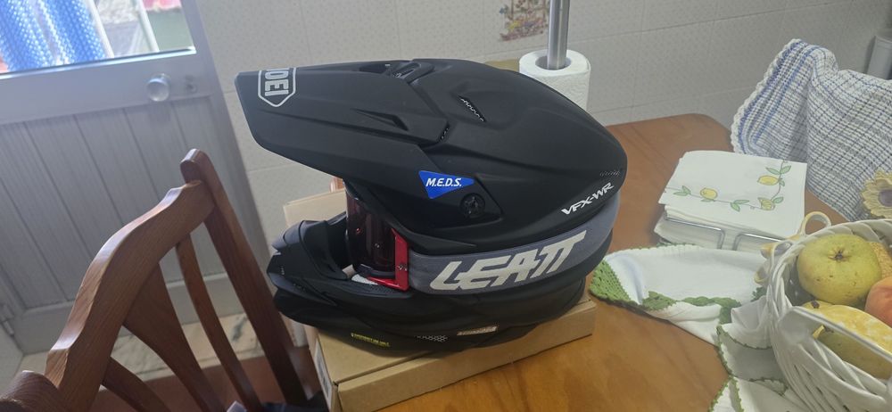 Capacete Shoei VFX-WR  Tam