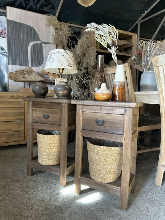 stolik nocny szafka drewniana rustykalna farmhouse