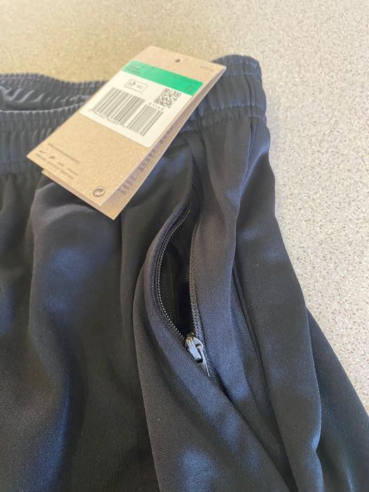 Spodenki NIKE nowe