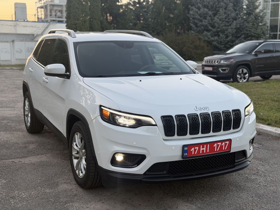 Продам Jeep Cherokee