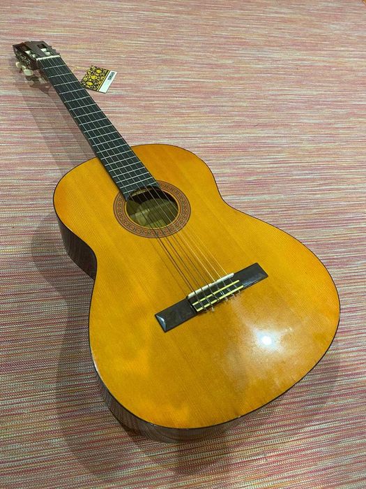 Guitarra Yamaha CG40A